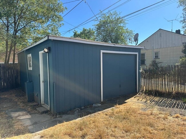 1405 Prune St in Medford, OR - Building Photo - Building Photo