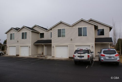 Sage Townhomes in Redmond, OR - Building Photo