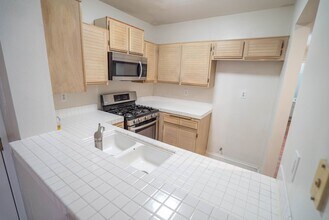 24135 Del Monte Dr. in Santa Clarita, CA - Building Photo - Building Photo