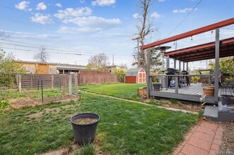 1320 Quari St in Aurora, CO - Building Photo - Building Photo