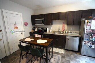 218 South St in Boston, MA - Foto de edificio - Building Photo