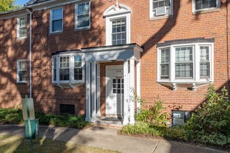 Edgecliff Apartments in Cleveland, OH - Foto de edificio - Building Photo