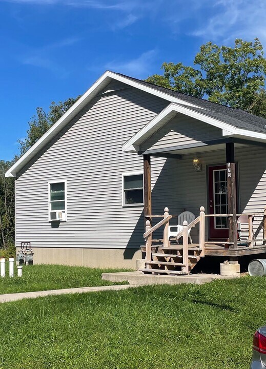 175 Kendall Ave in Ithaca, NY - Building Photo