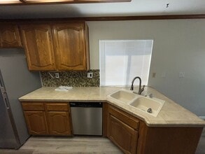 5819 Adobe Spring Way in Elk Grove, CA - Building Photo - Building Photo