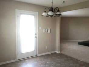 608 Waterford Way in Danville, IN - Building Photo - Building Photo