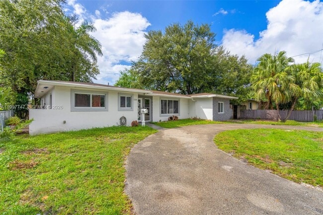 17930 NE 6th Ave in Miami, FL - Building Photo - Building Photo