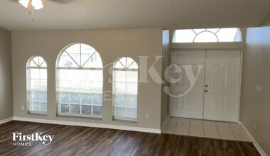 305 NW 22nd Ct in Cape Coral, FL - Building Photo - Building Photo