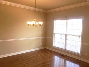 2087 Lequire Ln in Spring Hill, TN - Foto de edificio - Building Photo