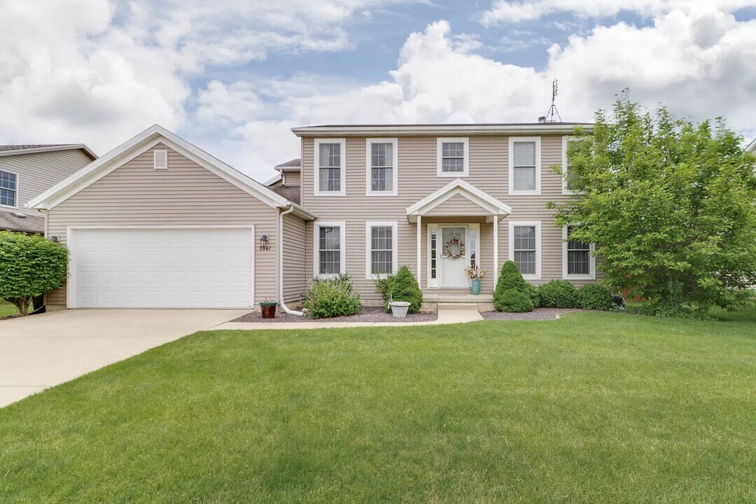 2867 Blue Heron Rd in Normal, IL - Building Photo