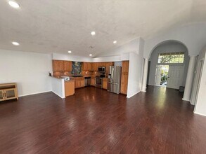 1304 Lake Breeze Dr in Wellington, FL - Building Photo - Building Photo