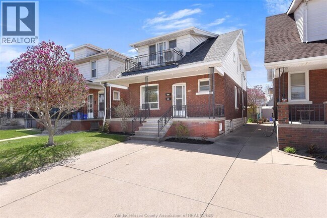 property at 1069 Marentette Ave