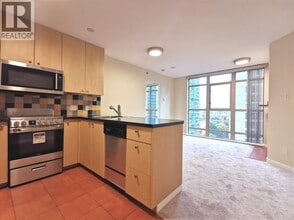 819 Hamilton St in Vancouver, BC - Building Photo - Building Photo