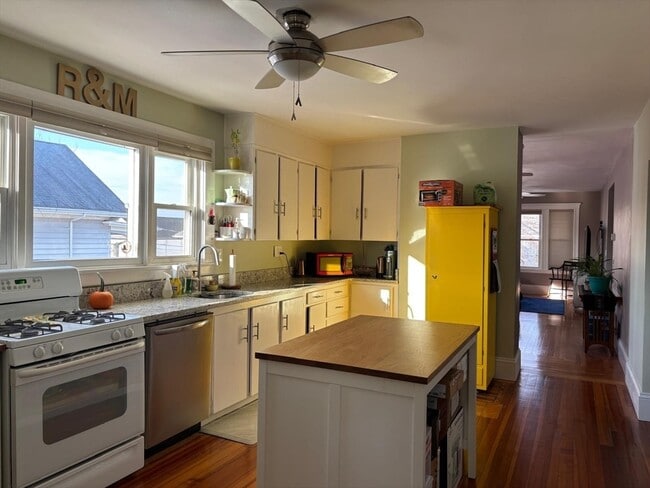 property at 88 Quincy St