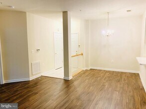 100 Watkins Pond Blvd in Rockville, MD - Building Photo - Building Photo
