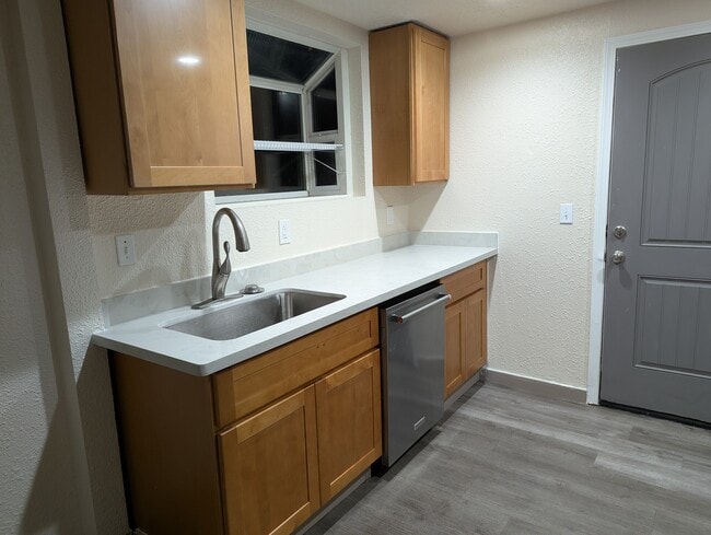 316 127th St S, Unit House