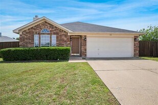 316 Matlock Meadow Dr in Arlington, TX - Building Photo