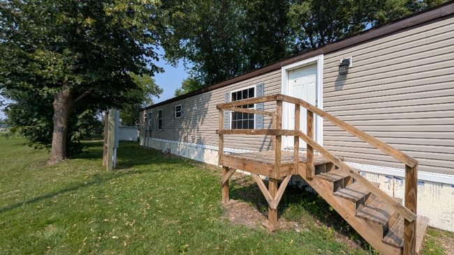 98 MN-92 in Gonvick, MN - Building Photo - Building Photo