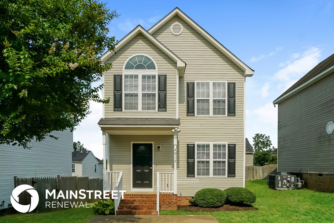 4912 Windblown Ct in Raleigh, NC - Foto de edificio