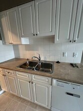 1280 Madison Ave in Burnaby, BC - Building Photo - Building Photo