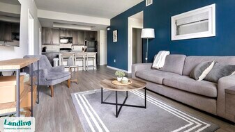 4590 Winkler Ave, Unit 03-204 in Ft. Myers, FL - Building Photo