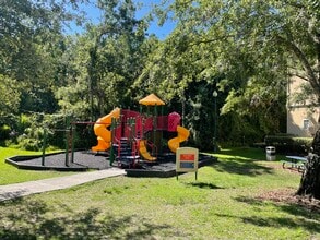 5125 Palm Springs Blvd in Tampa, FL - Building Photo - Building Photo
