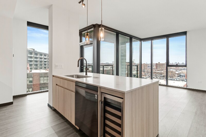 1429 W Randolph St in Chicago, IL - Building Photo