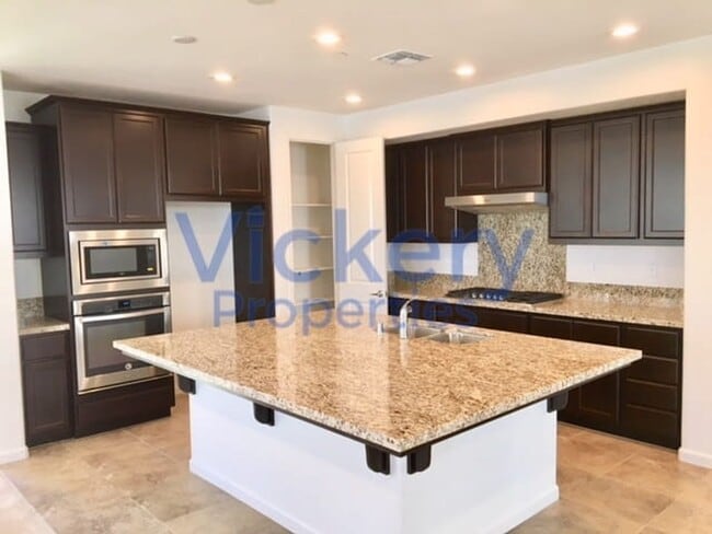 5536 Metropolitan Wy in Dublin, CA - Building Photo - Building Photo