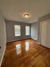 69 Hollis St in Worcester, MA - Building Photo - Building Photo