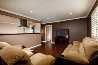 395 Deep Dell Rd in San Diego, CA - Building Photo - Building Photo