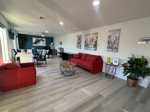 Madison Green Valley in Henderson, NV - Building Photo - Building Photo