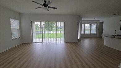 11839 Cross Vine Dr in Riverview, FL - Building Photo - Building Photo