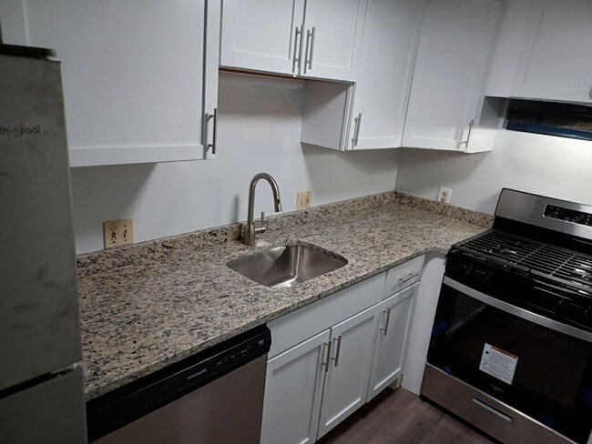 478 Riverside Dr in Lawrence, MA - Building Photo - Building Photo