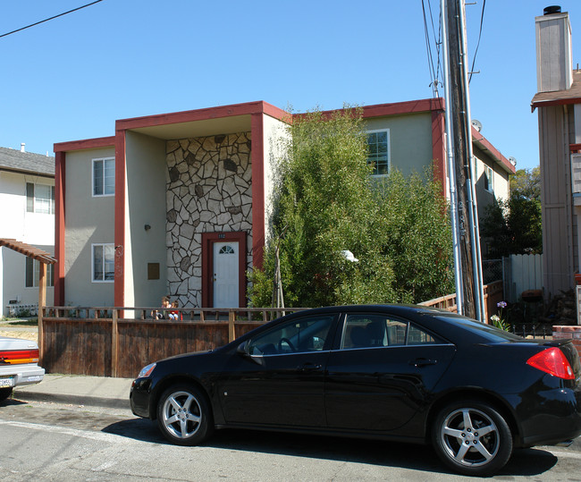 112 Michigan St in Vallejo, CA - Foto de edificio - Building Photo