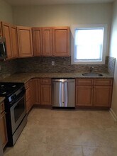 2105 W Seybert St in Philadelphia, PA - Building Photo - Building Photo