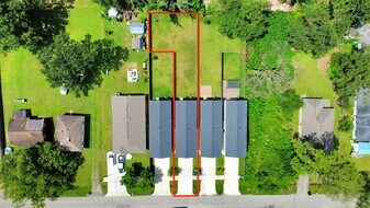 4613 Ireland St in Houston, TX - Building Photo