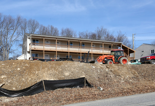 36 Platoz Dr in Uncasville, CT - Building Photo - Building Photo