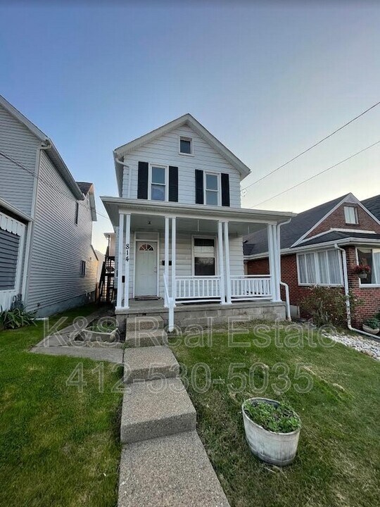 814 Summit St in McKeesport, PA - Building Photo