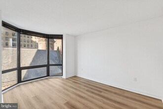 2020 Walnut St in Philadelphia, PA - Building Photo - Building Photo