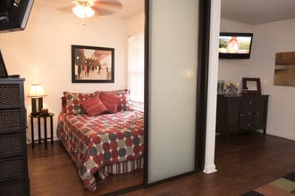 Riverside Ranch Apartments in San Marcos, TX - Foto de edificio - Building Photo