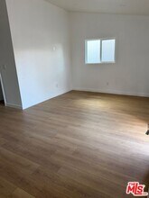 10802 S Doty Ave in Inglewood, CA - Building Photo - Building Photo