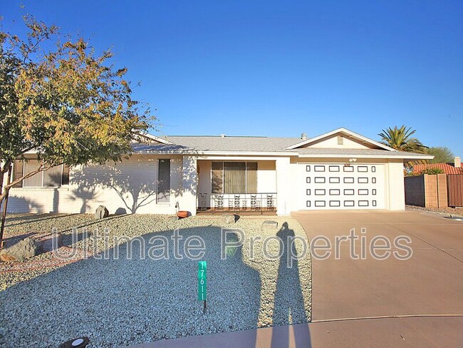 17611 N Country Club Dr in Sun City, AZ - Building Photo - Building Photo