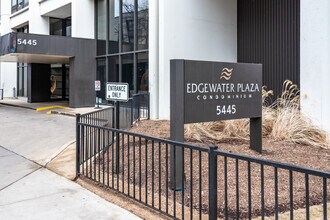 Edgewater Plaza Condominiums in Chicago, IL - Building Photo - Building Photo