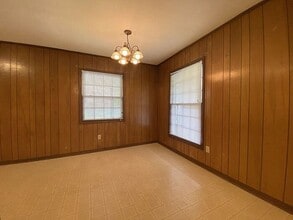 1007 Sunnyside Dr in Cayce, SC - Building Photo - Building Photo