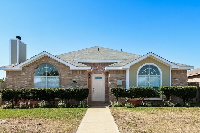 1521 Becky Ln