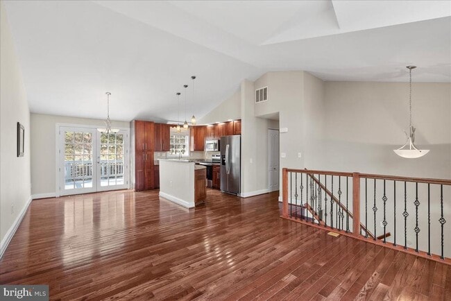 property at 507 Lindsay Ct