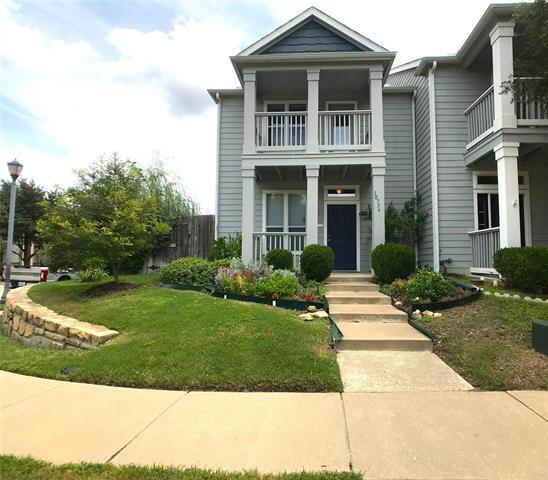 property at 10736 Traymore Dr