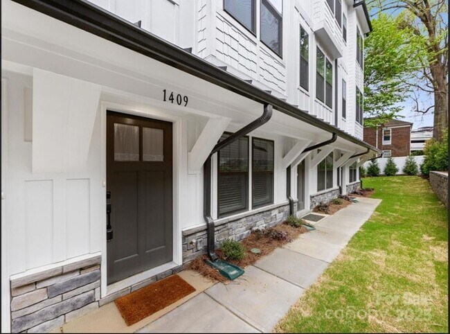 property at 1409 Kenilworth Ave