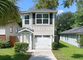7713 Free Ave in Jacksonville, FL - Building Photo