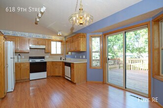 618 9th St in Farmington, MN - Building Photo - Building Photo