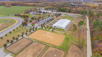 52 Hill Rd in Allentown, NJ - Building Photo - Building Photo